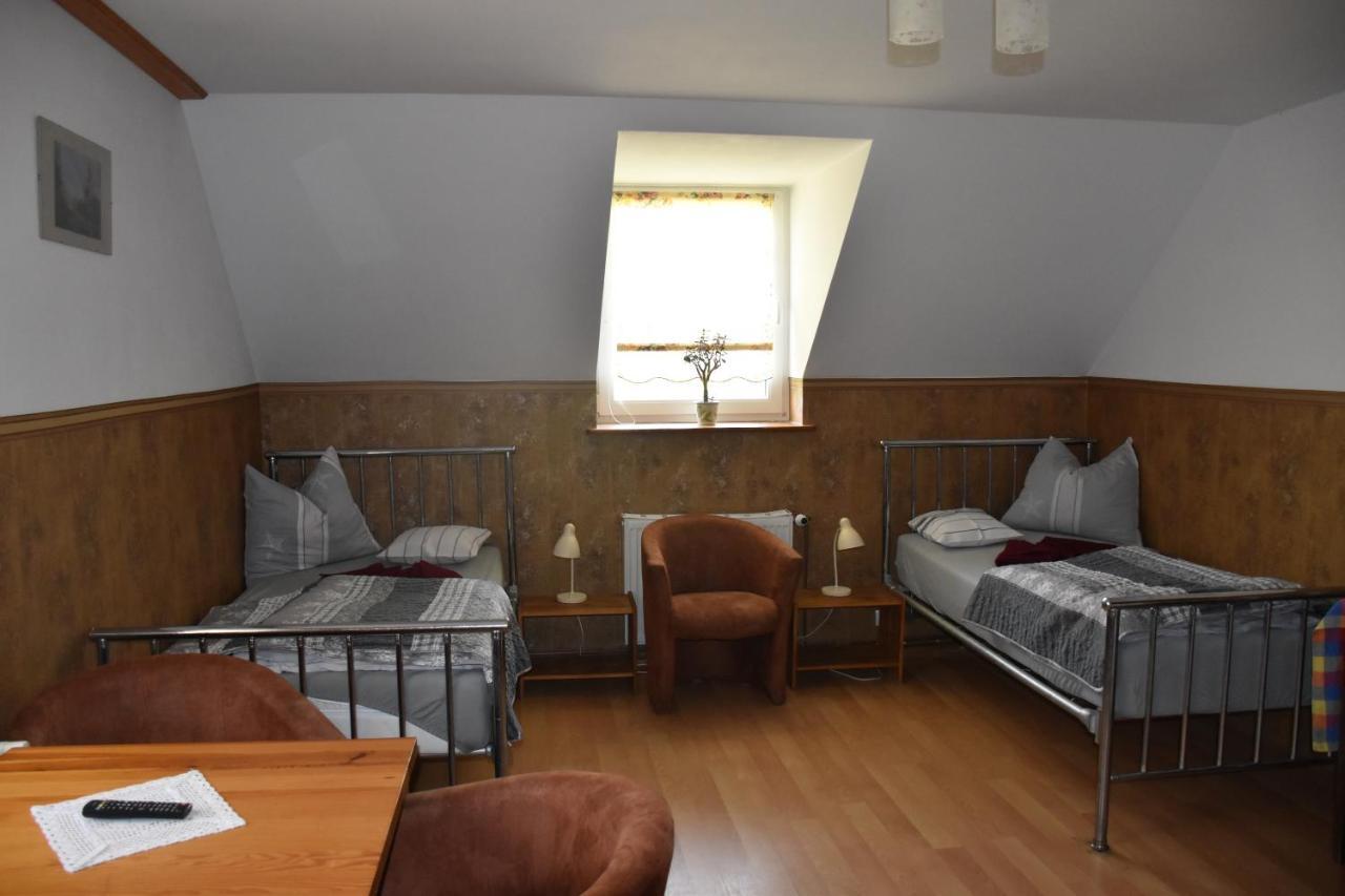 Villa Gosciniec Pod Debem à Trzciel Extérieur photo