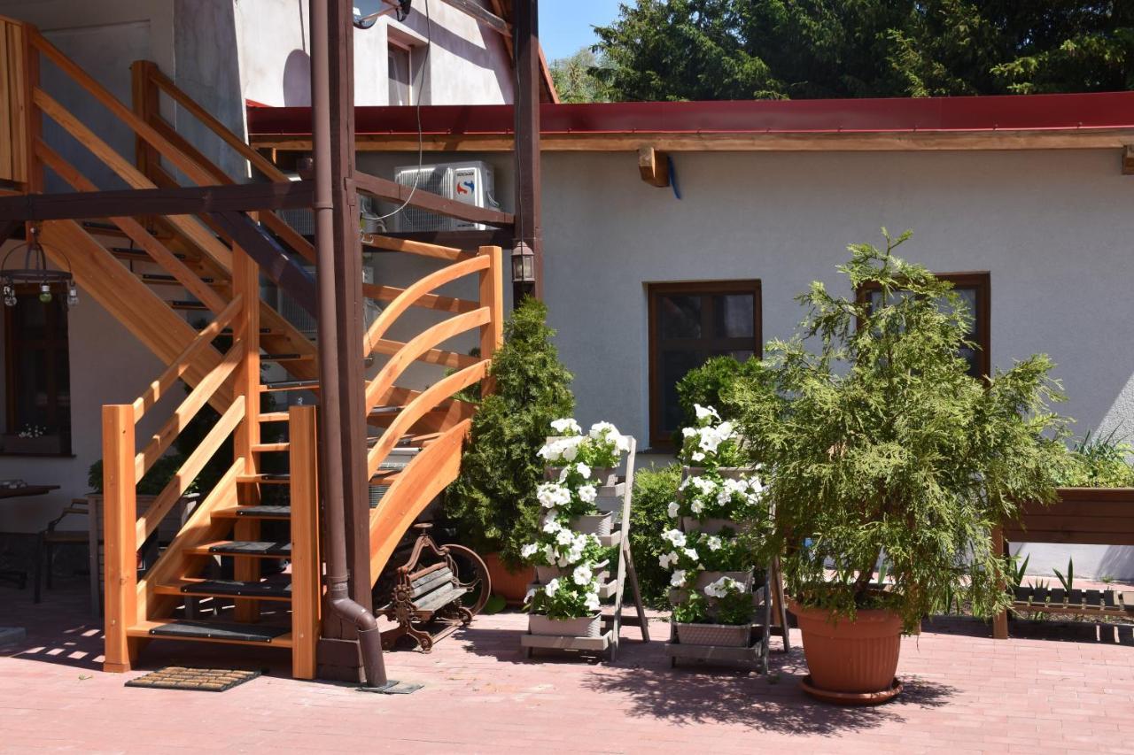 Villa Gosciniec Pod Debem à Trzciel Extérieur photo