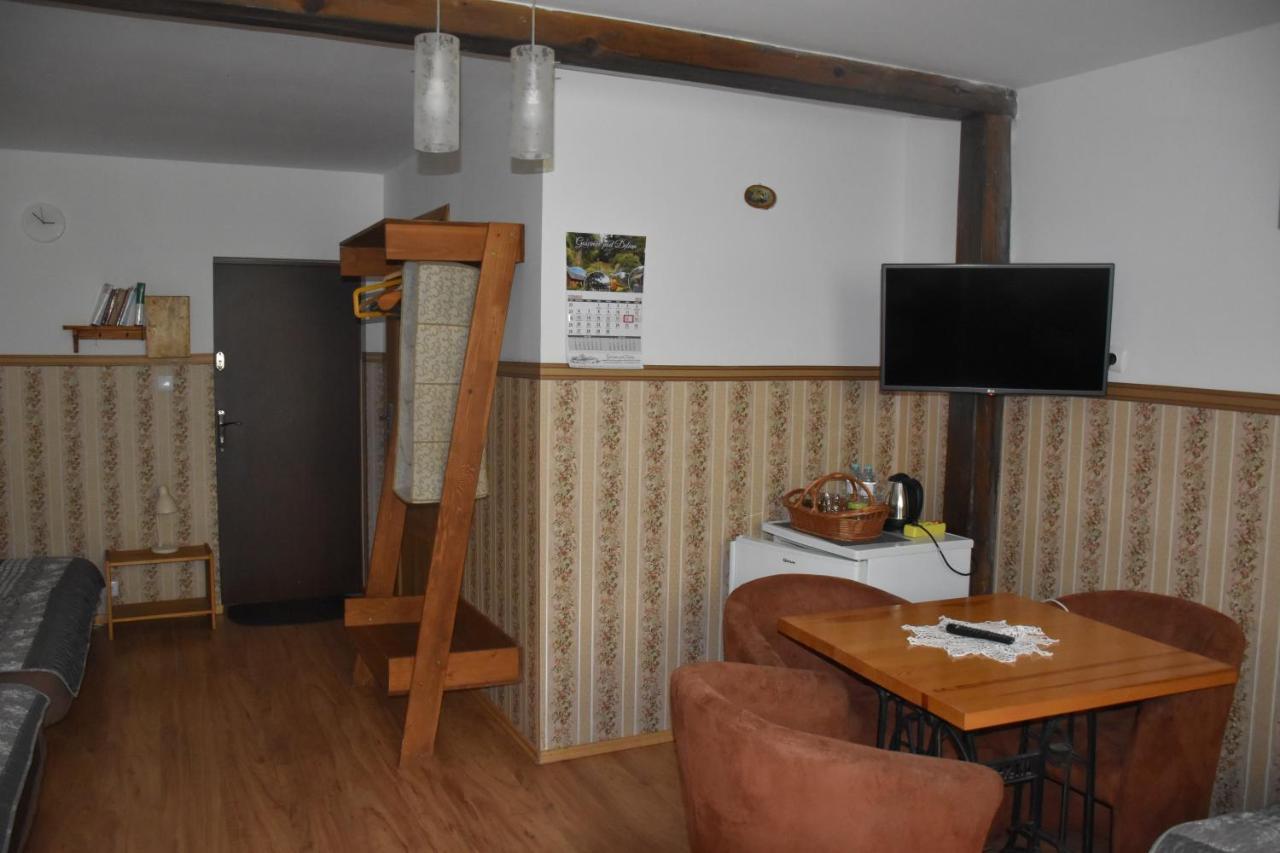 Villa Gosciniec Pod Debem à Trzciel Extérieur photo