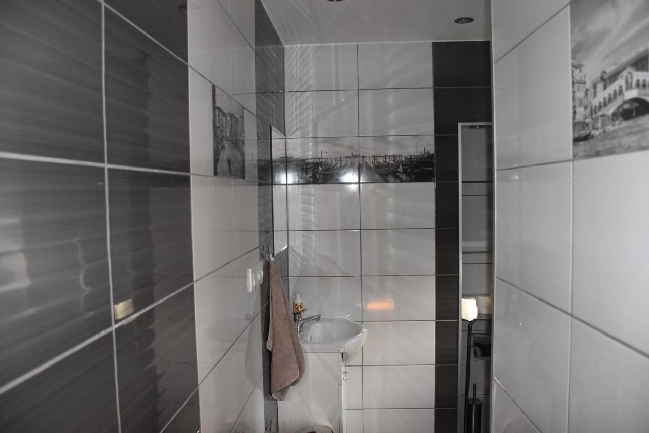 Villa Gosciniec Pod Debem à Trzciel Extérieur photo