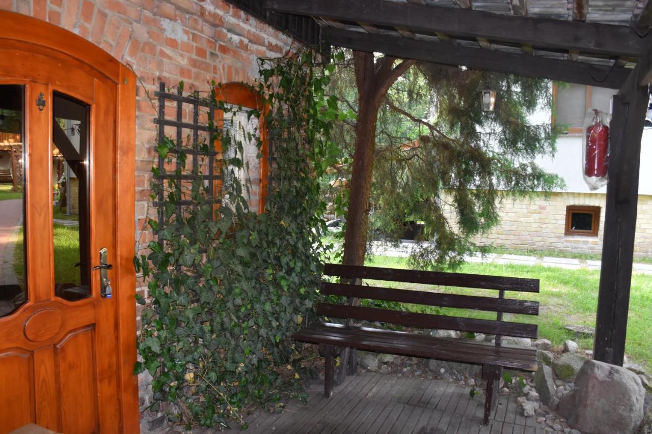Villa Gosciniec Pod Debem à Trzciel Extérieur photo